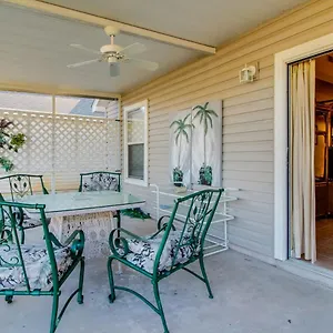 https://the-happy-seahorse.panamacity-beachhotels.com